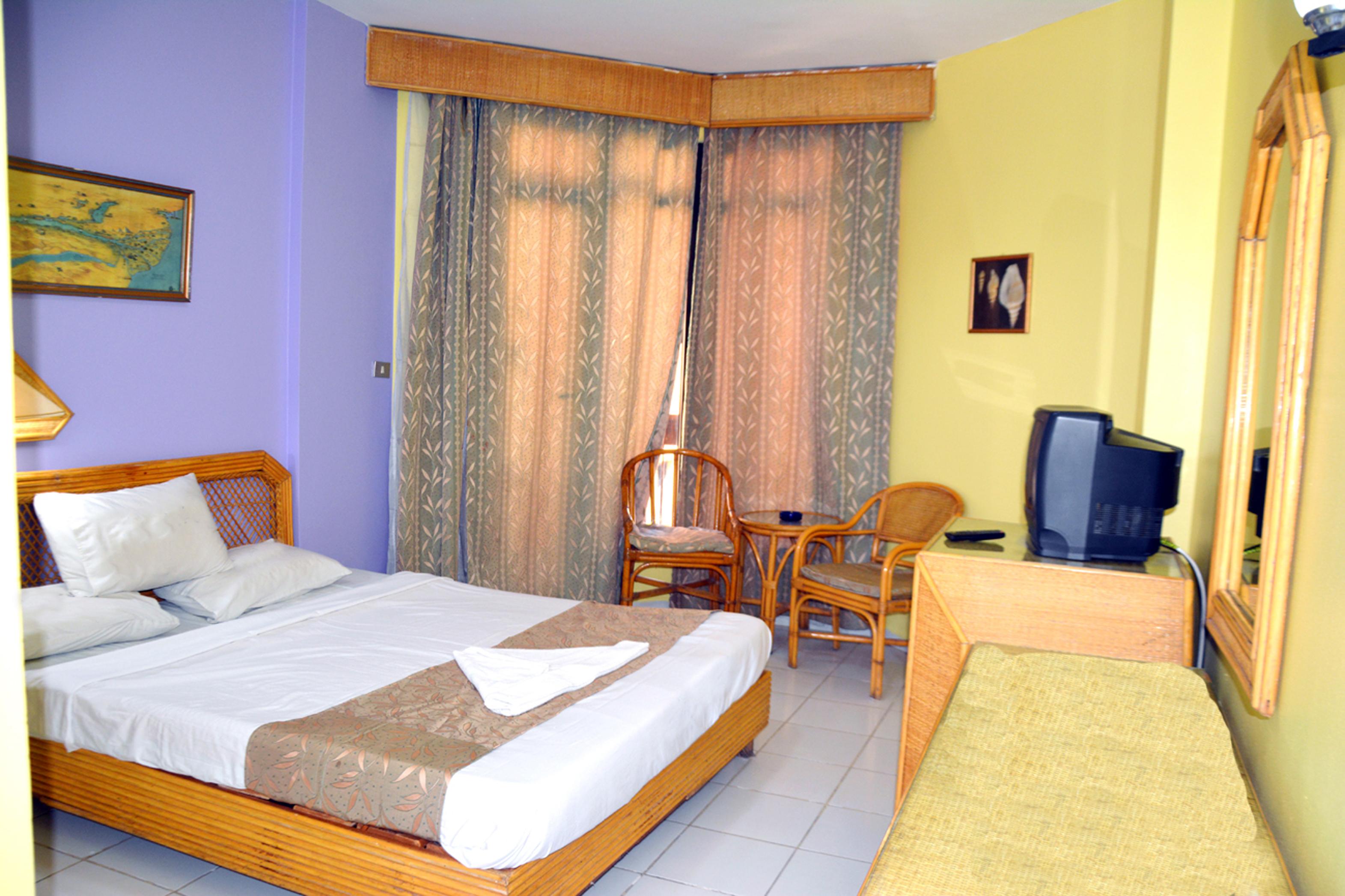 Gaddis Hotel, Suites And Apartments ลักซอร์ ภายนอก รูปภาพ