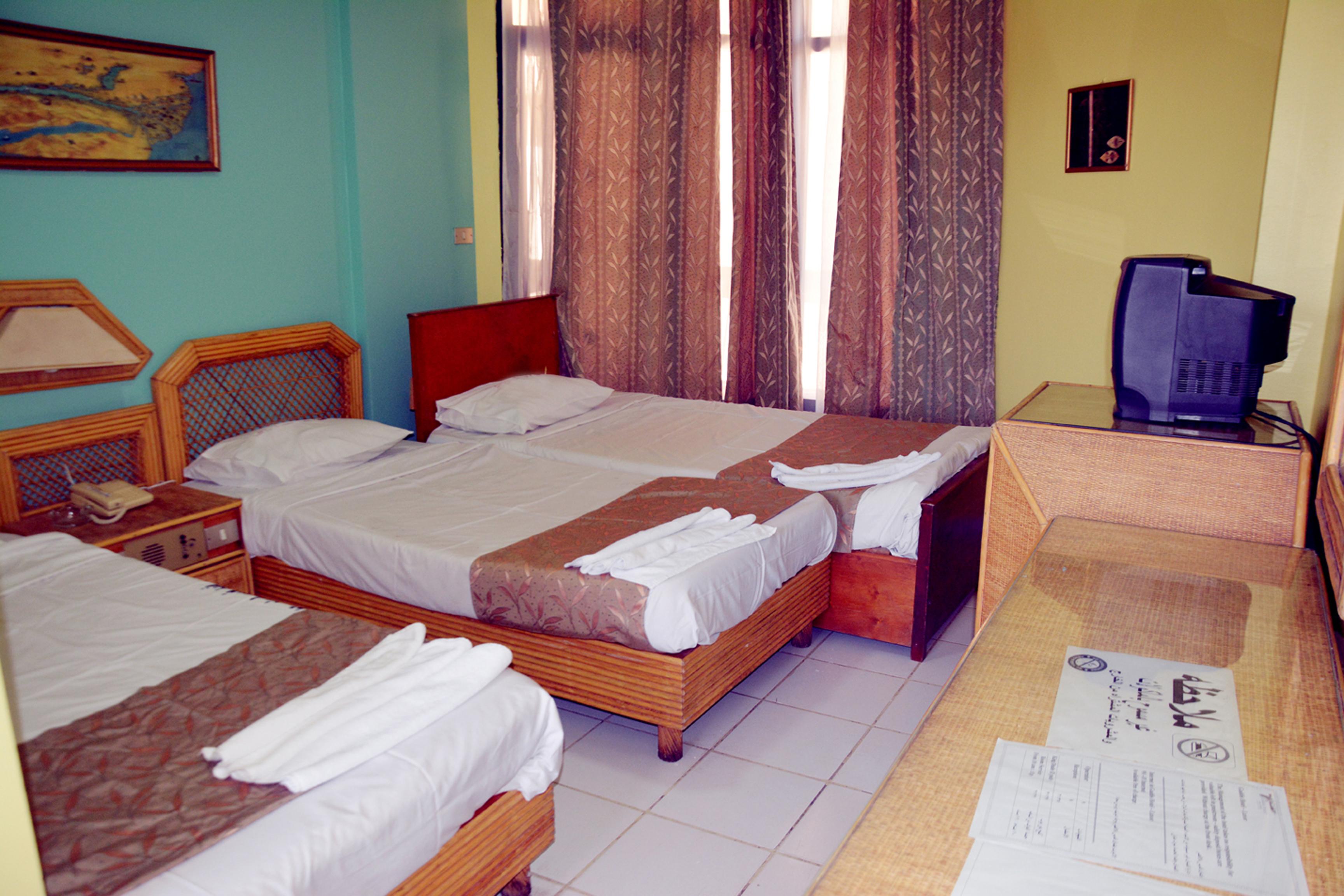 Gaddis Hotel, Suites And Apartments ลักซอร์ ภายนอก รูปภาพ
